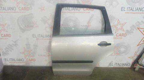 Foto 2ª: Puerta Trasera Izquierda Volkswagen Polo 75CV 55KW (2001)