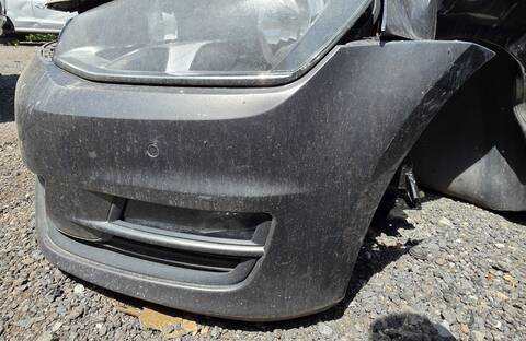 Foto 3ª: Paragolpes Delantero Volkswagen Golf CLHA (2014)