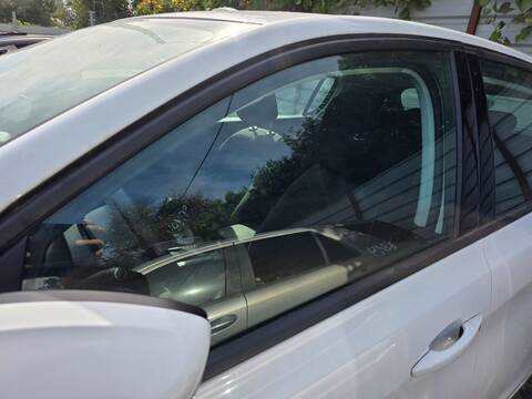 Luna Delantera Izquierda Peugeot 308 YHZ