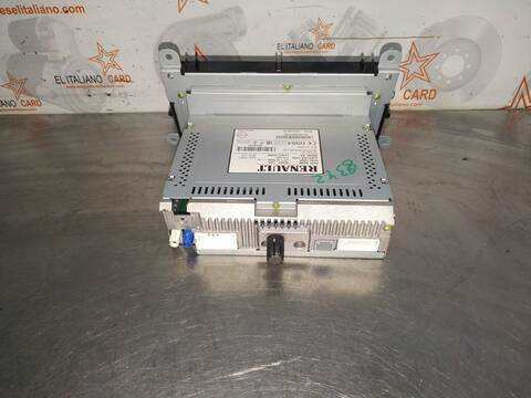 Foto 3ª: Sistema Audio Radio CD Renault Clio TECHNOFEEL 90CV 66KW [H4BB4] (2015)