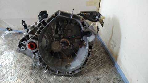 Caja Cambios Renault Express ADVANCE 95CV 70KW