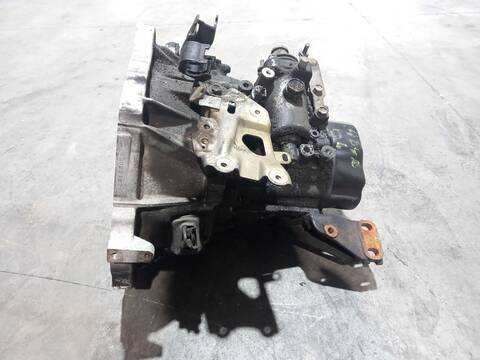 Foto 3ª: Caja Cambios Toyota Yaris 1.4 D-4D NLP90_) 90CV 66KW