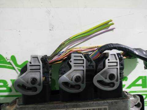 Foto 2ª: Centralita Motor ECU Citroen C3 1.4 HDI SX 68CV [8HXDV4TD] (1995)