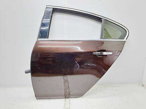 Puerta Trasera Izquierda Opel Insignia SELECTIVE BERLINA 136CV 100KW