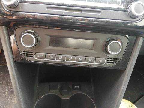 Mando Climatizador Volkswagen Polo CAYB