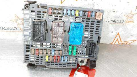Caja Reles Fusibles Peugeot 508 ACTIVE 120CV 88KW
