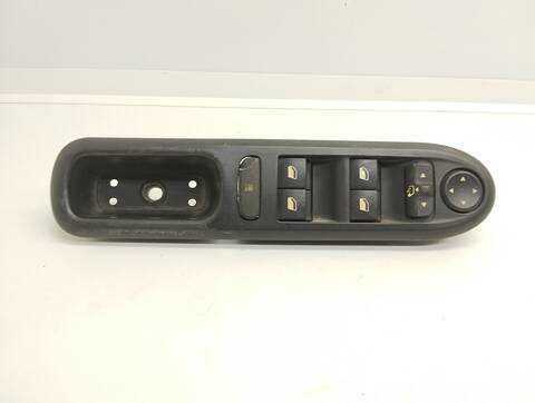 Botonera Elevalunas Peugeot 407 1.6 HDI FAP CAT 9HZ - DV6TED4) 109CV 80KW
