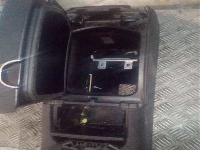 Foto 3ª: Consola Central Audi A8 4.2 QUATTRO 335CV 246KW [BFM] (2003)