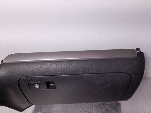 Foto 4ª: Guantera Volkswagen Golf ADVANCE BLUEMOTION 105CV 77KW [CAY] (2012)