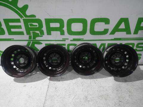 Foto 3ª: Juego LLantas Nissan Serena 2.3 LX DIESEL 75CV [LD23] (1992)