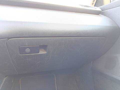 Guantera Volkswagen Passat CBAB