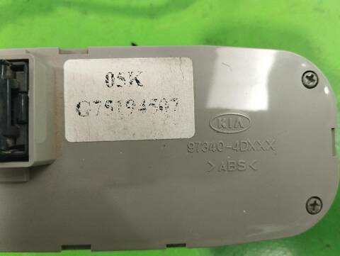 Foto 3ª: Mando Climatizador Kia Carnival 2.9 CRDI CAT 185CV [J3] (2006)