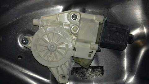 Foto 3ª: Elevalunas Eléctrico Delantero Derecho Mercedes Clase C 160 220 T CDI 204.208) 170CV 125KW FAMILIAR [OM646811] (2008)