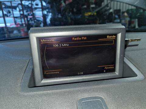 Foto 2ª: Pantalla Multifuncion Audi A1 AMBITION 185CV 136KW [CAVG] (2011)