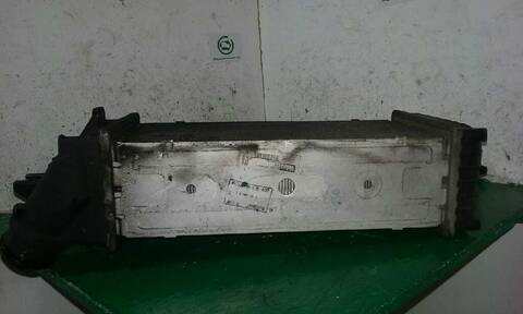 Foto 2ª: Intercooler Citroen Xsara 1.6 HDI CAT 9HY - DV6TED4) PICASSO 109CV 80KW (2004)