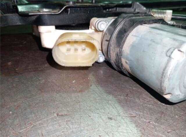 Foto 2ª: Elevalunas Eléctrico Delantero Izquierdo Bmw Serie 5 518 530 D [306D3]