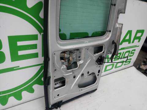 Foto 3ª: Puerta Trasera Izquierda Peugeot Partner 2.0 HDI CAT 90CV 66KW [RHYDW10TD] (2002)
