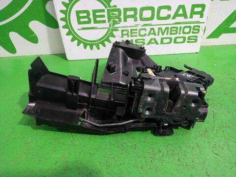 Foto 2ª: Cerradura Puerta Delantera Izquierda Ford Focus 1.6 16V CAT 101CV [HWDA] (2004)