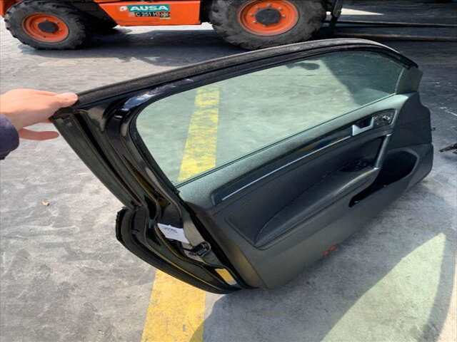Foto 2ª: Puerta Delantera Izquierda Volkswagen Golf 2.0TDI150CV [CRBC] (2014)