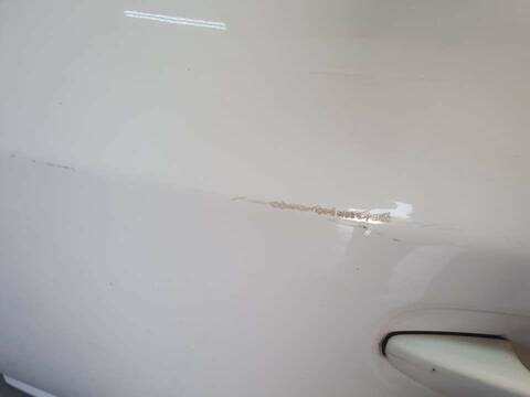 Foto 2ª: Puerta Trasera Izquierda Toyota Avensis ADVANCE 126CV 93KW [1AD] (2010)