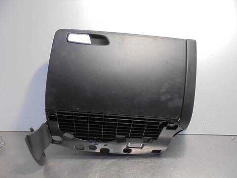 Guantera Audi A4 BASICO AVANT 143CV 105KW