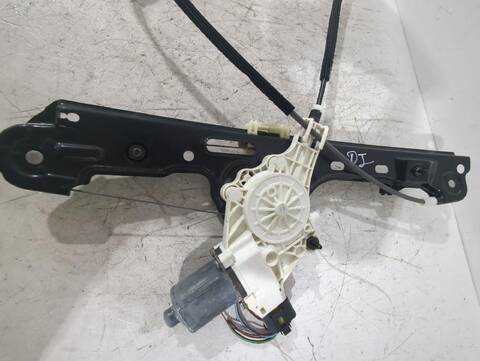 Foto 2ª: Elevalunas Eléctrico Delantero Izquierdo Bmw Serie 1 114 120 D 177CV [N47 D20 A N47 D20 C] (2003)