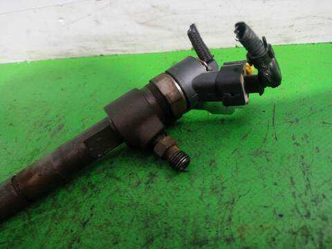 Foto 2ª: Inyectores Opel Zafira 1.9 CDTI 120CV [Z19DT] (2005)