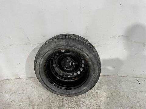 Neumatico Volkswagen Passat ADVANCE 131CV