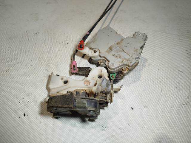 Foto 4ª: Cerradura Puerta Trasera Derecha Nissan Patrol 2.8 TD Y61 TD6 [RD28ETI] (1999)