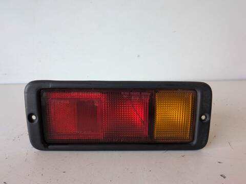 Foto 2ª: Piloto Trasero Derecho Mitsubishi Montero 2500 TD GL 2-PTAS.) 99CV