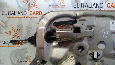 Foto 3ª: Elevalunas Manual Trasero Derecho Mercedes Clase S 220 500 221.071) BERLINA 388CV 285KW [M273961] (2006)