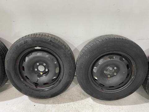 Foto 2ª: Juego LLantas Seat Leon STELLA 75CV [AXP] (1999)