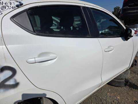 Puerta Trasera Derecha Mazda 2 ZENITH 116CV 85KW