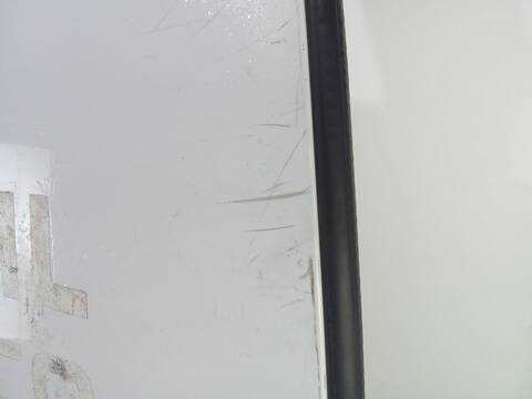 Foto 2ª: Puerta Trasera Derecha Land Rover Discovery 2.0 SD4 4X4 241CV 177KW [204DTA(AJ20D4)] (2018)