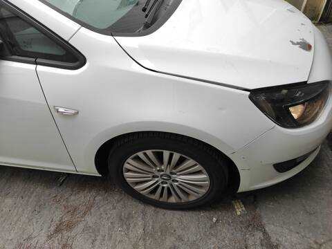 Aleta Delantera Derecha Opel Astra A17DTS BERLINA