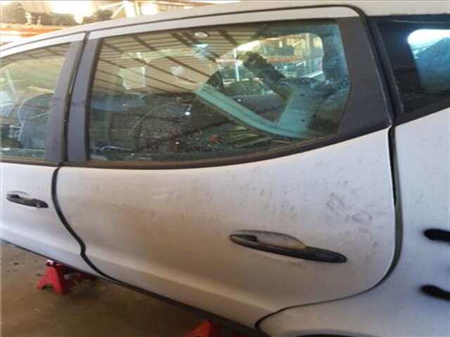 Puerta Trasera Izquierda Mercedes Clase A 140 1.6 160 (168.033) [1.6 LTR. - 75 KW CAT]