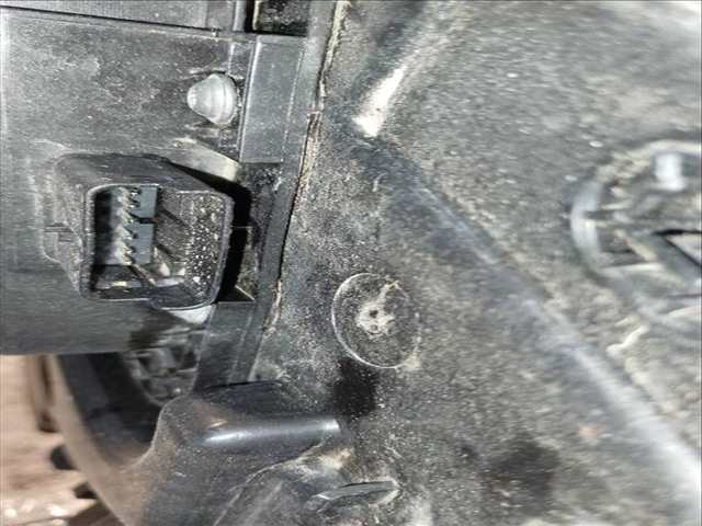 Foto 4ª: Deposito AdBlue Citroen C4 G CACTUS FEEL [YH01] (2019)