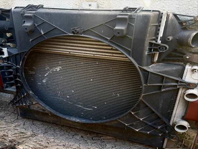 Foto 1ª: Rejilla Delantera Iveco Daily FURGON (2002)