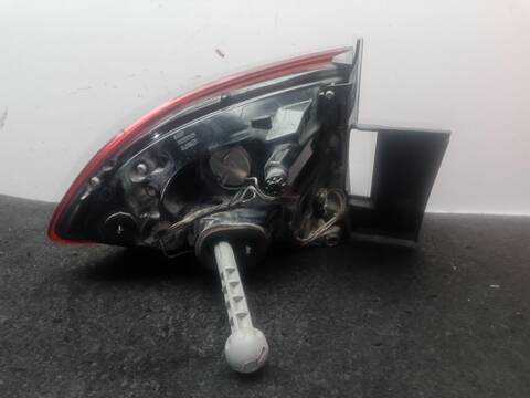 Foto 3ª: Piloto Trasero Derecho Renault Scenic 1.3 TCE 140 140CV 103KW IV J9_) [H5H 450,H5H 470,H5H 490] (2018)