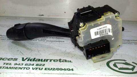 Foto 2ª: Mando Multifuncion Hyundai i30 CLASSIC 116CV 85KW [D4FB] (2010)