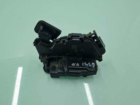 Cerradura Puerta Trasera Derecha Volkswagen Polo ADVANCE 95CV 70KW