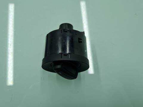 Foto 2ª: Mando Luces Seat Arona FR 116CV 85KW [DLAA] (2022)
