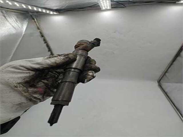 Foto 2ª: Inyectores Bmw Serie 5 518 3.0 530D EXCLUSIVE [3.0 LTR. - 142 KW 24V TURBODIESEL CAT] [M57D30]