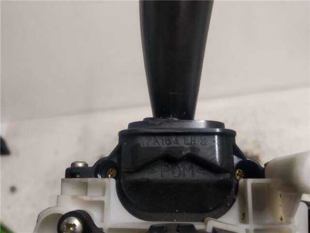 Foto 3ª: Mando Multifuncion Toyota Avensis 1.8 TERRA (4-PTAS.) [1.8 LTR. - 95 KW 16V CAT] [1ZZFE]