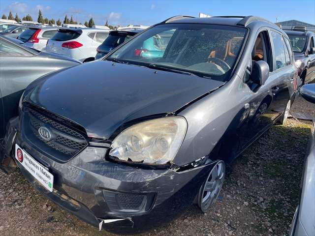 Mangueta Delantera Izquierda Kia Carens 2.0 D