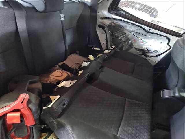 Asientos Traseros Toyota Yaris 1.5 HYBRID MXPH11) 92CV 68KW