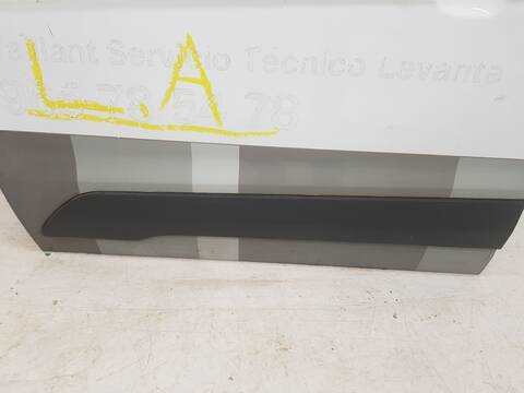 Foto 3ª: Puerta Delantera Izquierda Ford Transit FURGON 200 L1 AMBIENTE (2018)