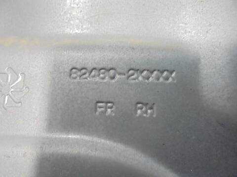 Foto 2ª: Elevalunas Eléctrico Delantero Derecho Kia Soul 1.6 CAT 204CV 150KW [G4FC] (2010)