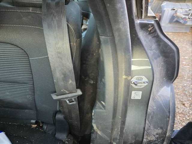 Cinturón Trasero Izquierdo Ford Kuga YLDC