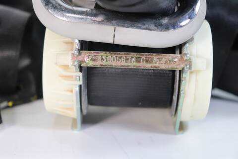 Foto 2ª: Cinturón Trasero Derecho Volkswagen Caddy BXE (2005)